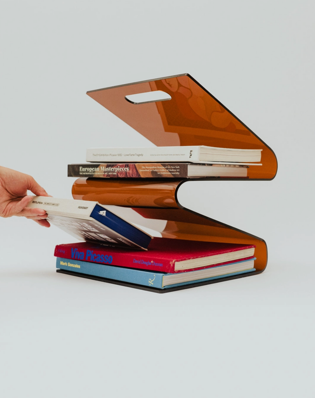 Retro Wavy Book and Magazine Stand