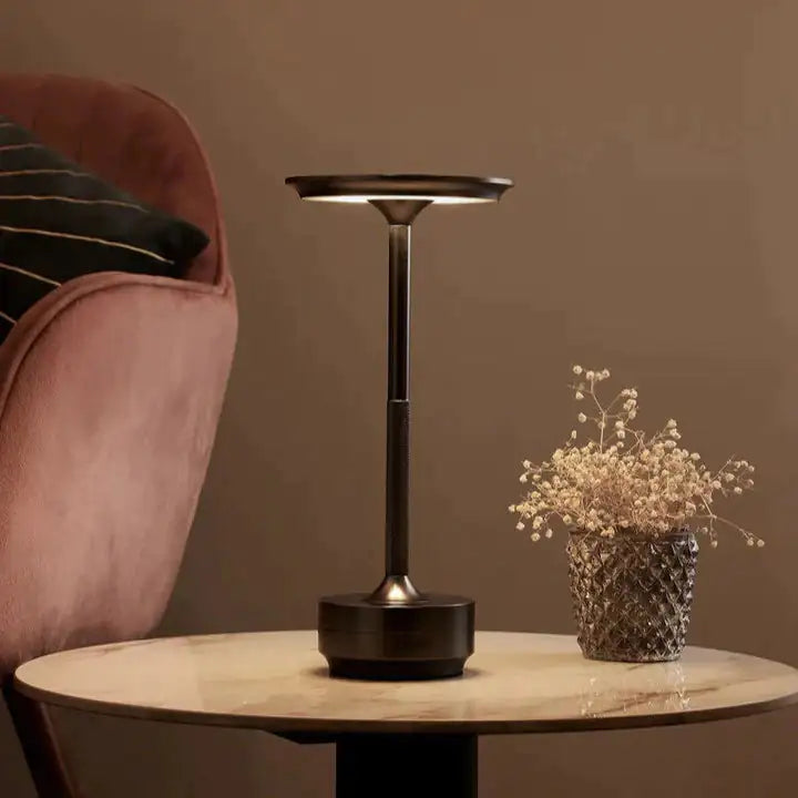 Lucenté: Touch Table Lamp